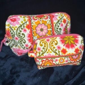 vera bradley. RETIRED!! folkloric floral design. makeup bag duo.